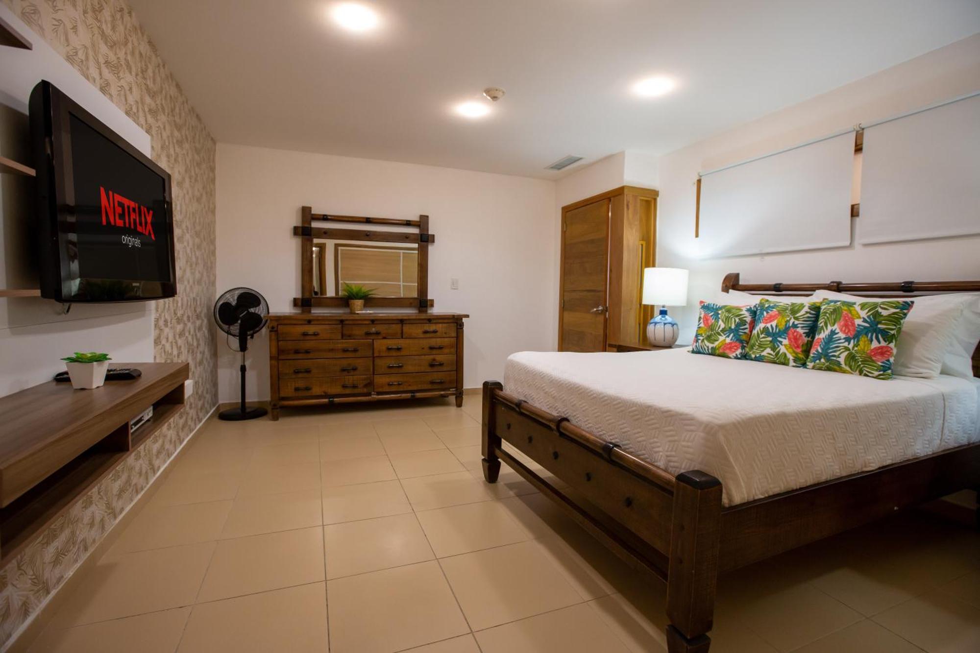 Marbella Juan Dolio Beachfront Exterior photo
